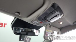 Kia Niro Signature 2025 года из Южной Кореи