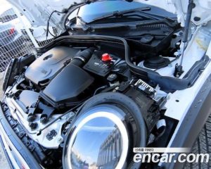 Mini Cooper 5Door Favoured 2025 года из Южной Кореи