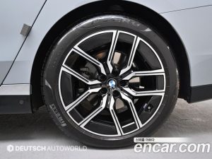 BMW 7-Series 740i sDrive M Sport 2023 года из Южной Кореи