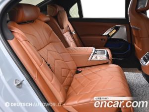 BMW 7-Series 740i sDrive M Sport 2023 года из Южной Кореи