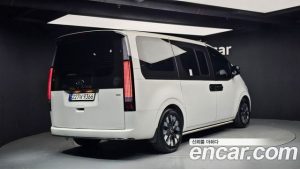 Hyundai Staria 4WD Lounge 9-Seater 2024 года из Южной Кореи