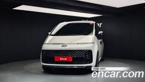 Hyundai Staria 4WD Lounge 9-Seater 2024 года из Южной Кореи