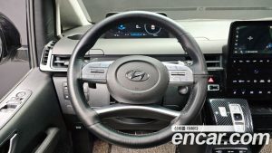 Hyundai Staria 4WD Lounge 9-Seater 2024 года из Южной Кореи