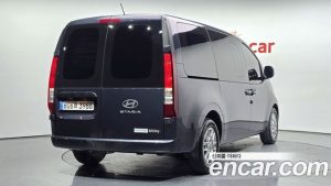 Hyundai Staria L3.5 Wagon 5 2025 года из Южной Кореи