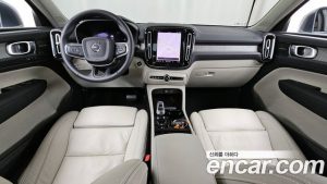 Volvo XC40 B4 ULTIMATE Bright 2023 года из Южной Кореи