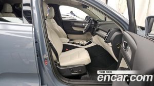 Volvo XC40 B4 ULTIMATE Bright 2023 года из Южной Кореи