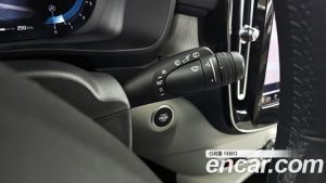 Volvo XC40 B4 ULTIMATE Bright 2023 года из Южной Кореи