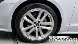 Audi A7 45 TDI 4WD Premium 2023 года из Южной Кореи