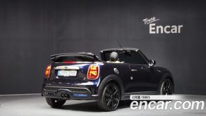 Mini Cooper Convertible RESOLUTE Edition 2024 года из Южной Кореи