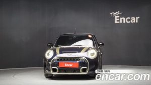 Mini Cooper Convertible RESOLUTE Edition 2024 года из Южной Кореи