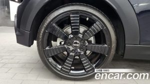 Mini Cooper Convertible RESOLUTE Edition 2024 года из Южной Кореи