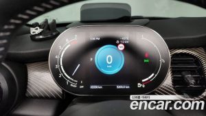 Mini Cooper Convertible RESOLUTE Edition 2024 года из Южной Кореи