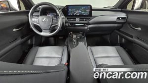 Lexus UX 2.0 2WD 2025 года из Южной Кореи