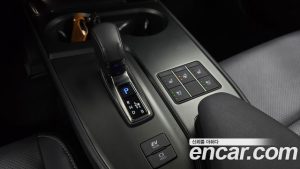 Lexus UX 2.0 2WD 2025 года из Южной Кореи