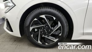 Kia K5 Signature 2025 года из Южной Кореи