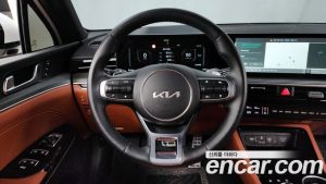 Kia K5 Signature 2025 года из Южной Кореи