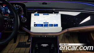 Mercedes-Benz E-Class E300 4MATIC AMG Line 2025 года из Южной Кореи
