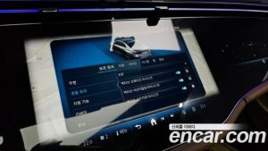 Mercedes-Benz E-Class E300 4MATIC AMG Line 2025 года из Южной Кореи