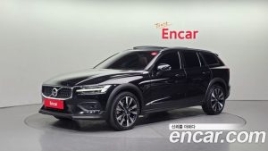 Volvo V60 B5 PRO AWD 2022 года из Южной Кореи