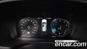 Volvo V60 B5 PRO AWD 2022 года из Южной Кореи