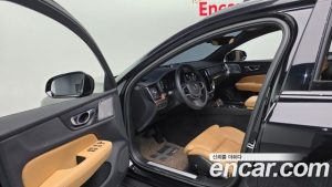 Volvo V60 B5 PRO AWD 2022 года из Южной Кореи