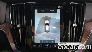 Volvo V60 B5 PRO AWD 2022 года из Южной Кореи