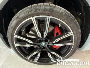 BMW X5 M60i 2024 года из Южной Кореи