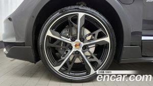 Porsche Taycan 4 CROSS TURISMO 2025 года из Южной Кореи