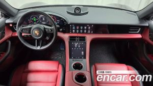 Porsche Taycan 4 CROSS TURISMO 2025 года из Южной Кореи