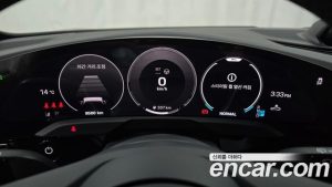 Porsche Taycan 4 CROSS TURISMO 2025 года из Южной Кореи