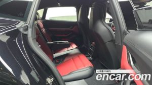 Porsche Taycan 4 CROSS TURISMO 2025 года из Южной Кореи