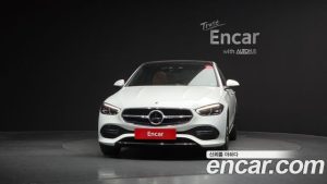 Mercedes-Benz C-Class C200 Avantgarde 2025 года из Южной Кореи