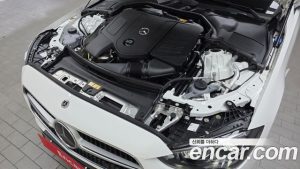 Mercedes-Benz C-Class C200 Avantgarde 2025 года из Южной Кореи