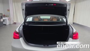 Mercedes-Benz C-Class C200 Avantgarde 2025 года из Южной Кореи