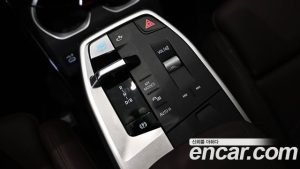 BMW iX1 xDrive 30 M Sport 2024 года из Южной Кореи