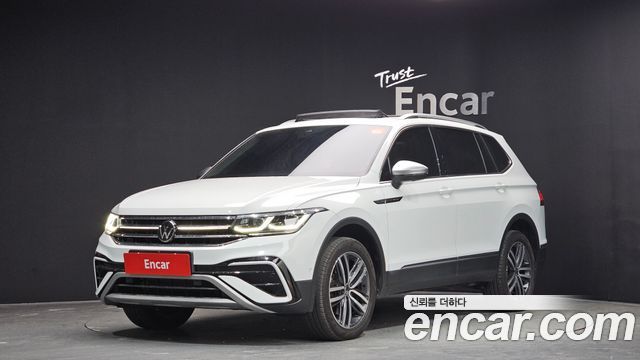 Volkswagen Tiguan 2.0 TSI Prestige 2023 года из Кореи