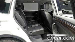 Volkswagen Tiguan 2.0 TSI Prestige 2023 года из Южной Кореи