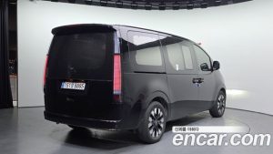 Hyundai Staria HEV 1.6 Lounge 7-Seater 2025 года из Южной Кореи