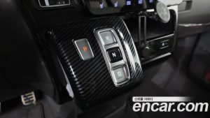 Hyundai Staria HEV 1.6 Lounge 7-Seater 2025 года из Южной Кореи