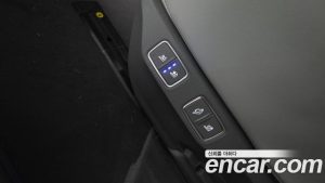 Hyundai Staria HEV 1.6 Lounge 7-Seater 2025 года из Южной Кореи