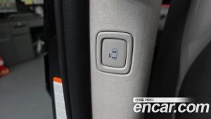 Hyundai Staria HEV 1.6 Lounge 7-Seater 2025 года из Южной Кореи