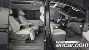 Hyundai Staria HEV 1.6 Lounge 7-Seater 2025 года из Южной Кореи