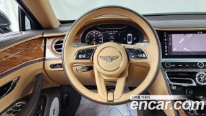 Bentley Flying Spur 4.0 Azure 2023 года из Южной Кореи