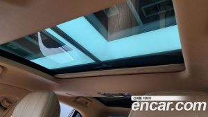 Bentley Flying Spur 4.0 Azure 2023 года из Южной Кореи