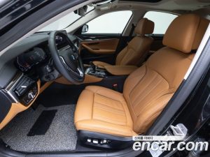 BMW 5-Series 520i Luxury 2023 года из Южной Кореи