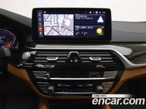 BMW 5-Series 520i Luxury 2023 года из Южной Кореи