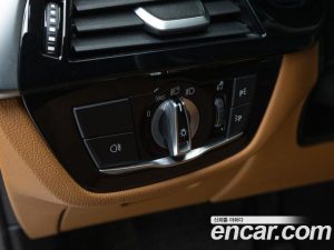 BMW 5-Series 520i Luxury 2023 года из Южной Кореи