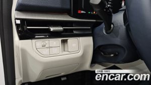 Kia Sportage HEV 1.6 2WD 2025 года из Южной Кореи