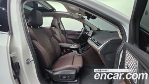 BMW 2-Series 220i Luxury 2025 года из Южной Кореи