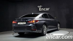 Lexus ES Executive 2025 года из Южной Кореи